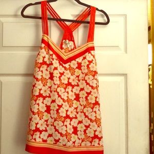 Sleeveless LC orange/yellow adorable top.